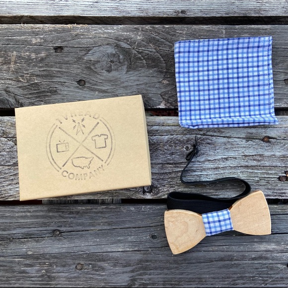 American Vintage Other - Rustic Handmade Wooden Bowtie And Pocket Square